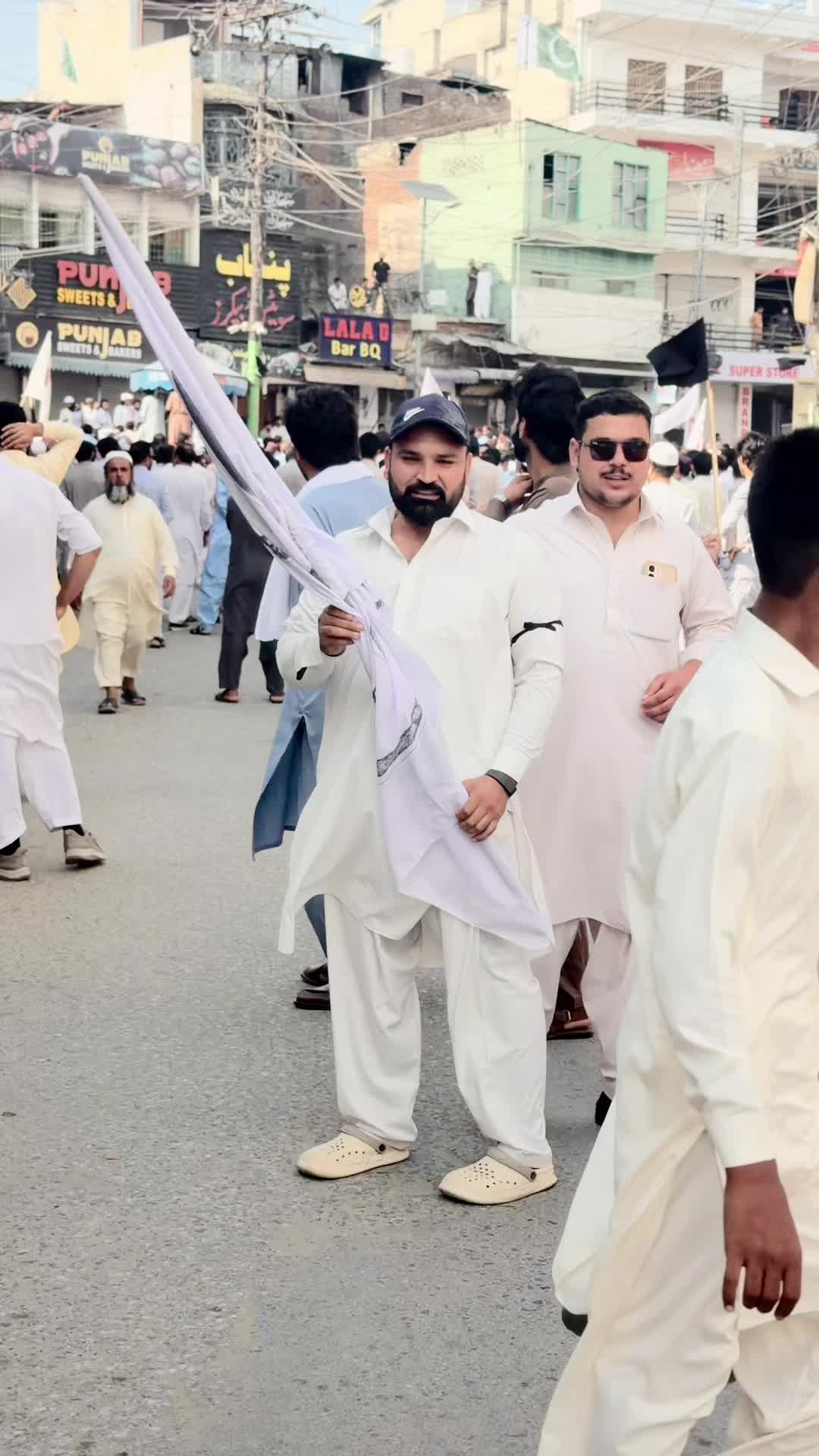 @Fayaz Khan