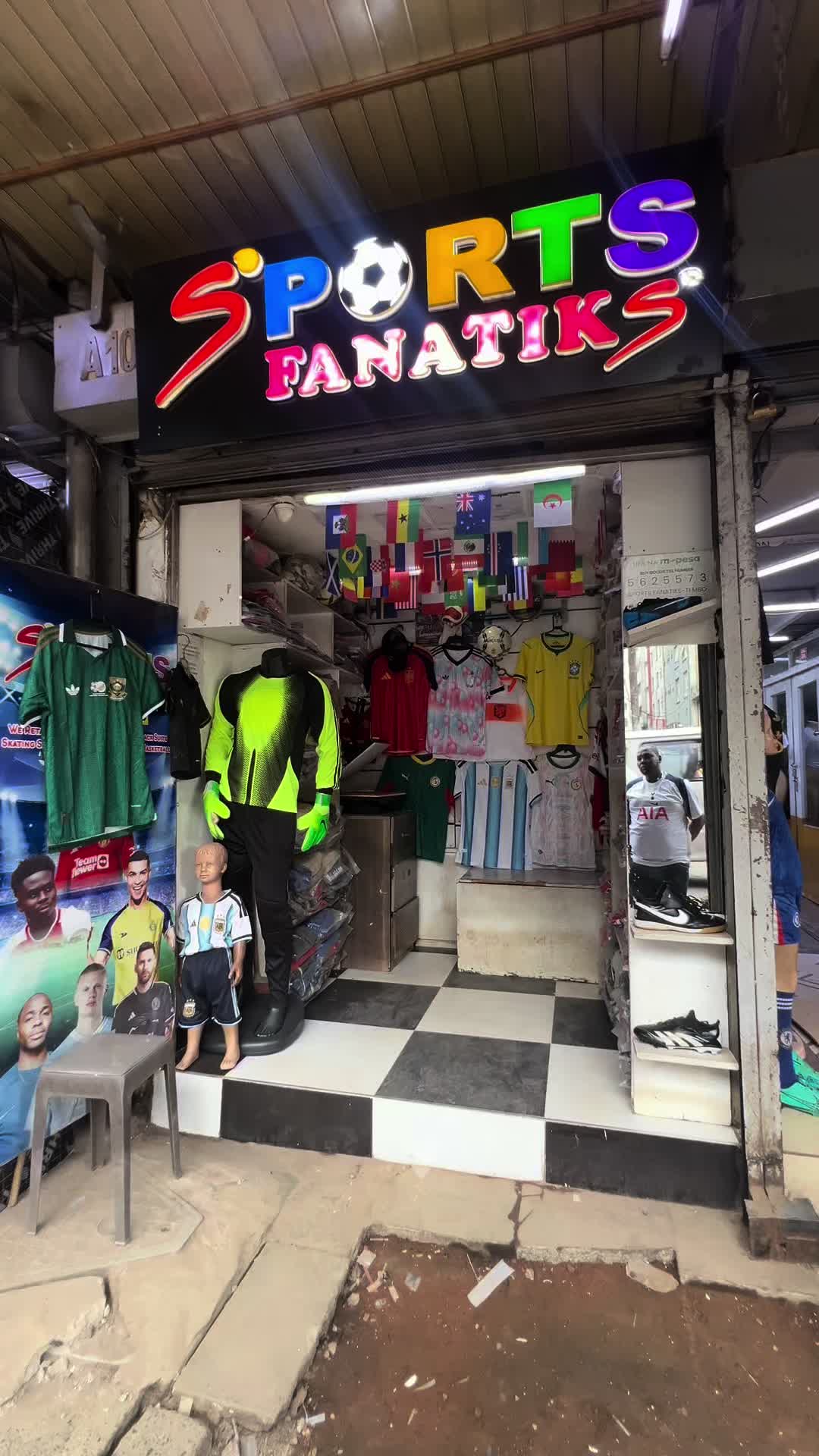 @sportsfanatiks