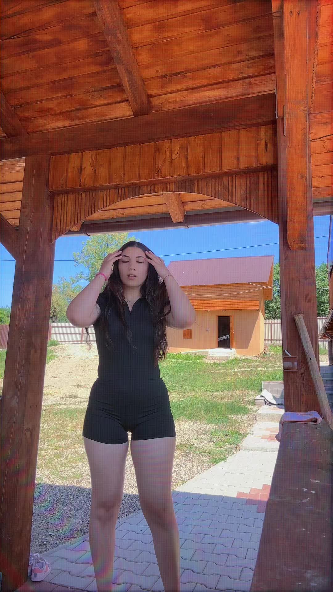 @B🥰I🥰B🥰I