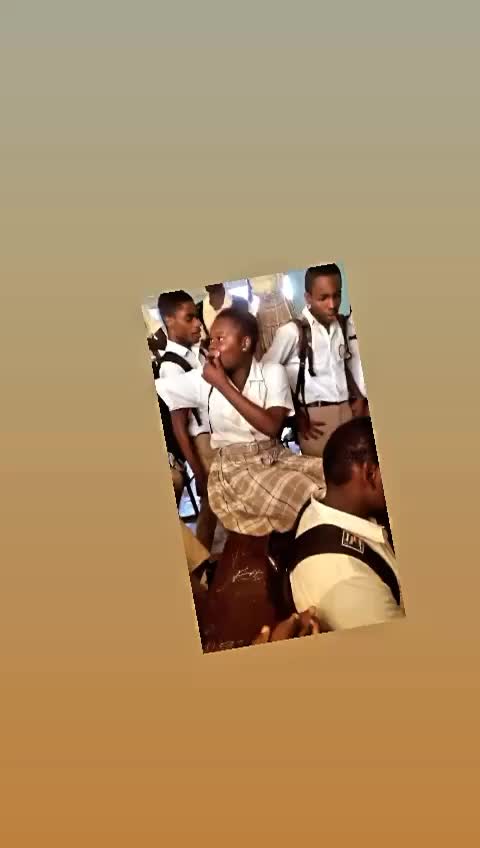 @universal saucyschool 📗📘📙