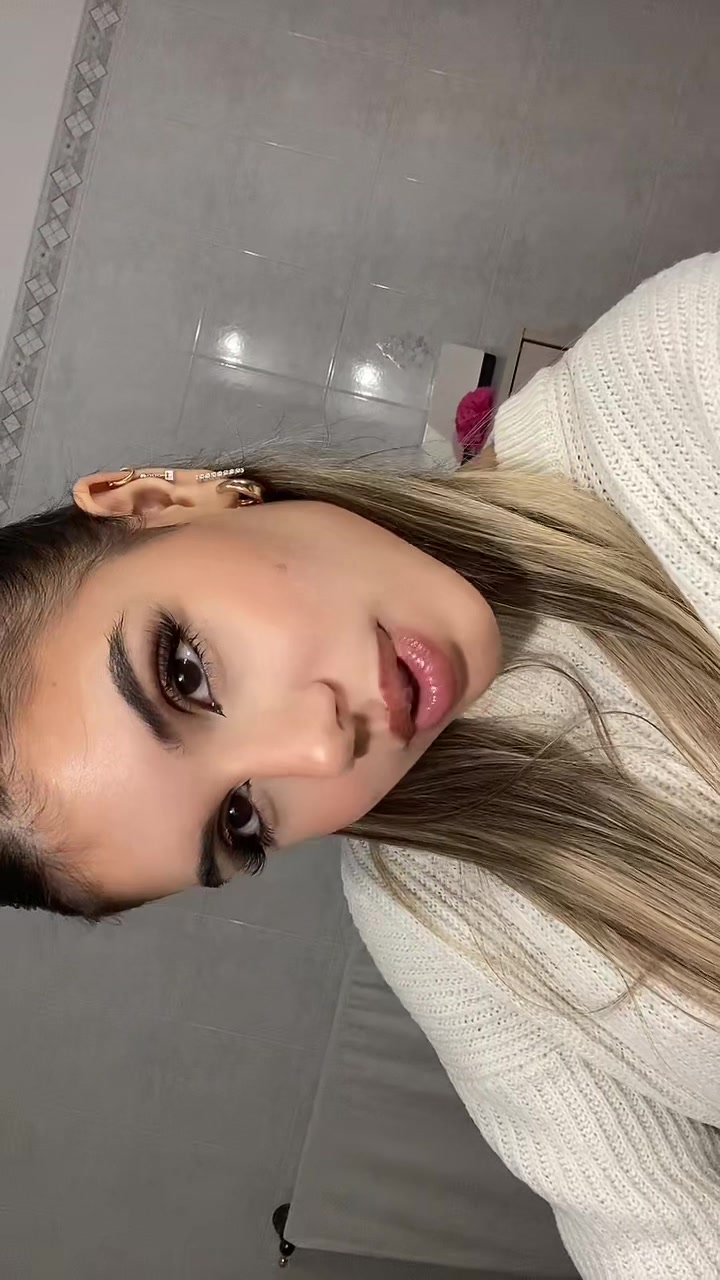 @Francesca-