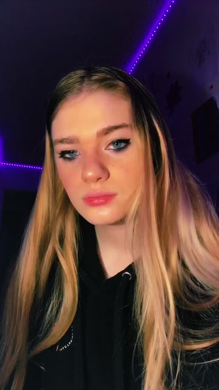 @kristyn Hopkins