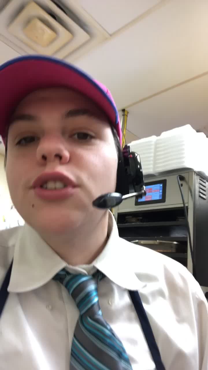 @drew_worthy