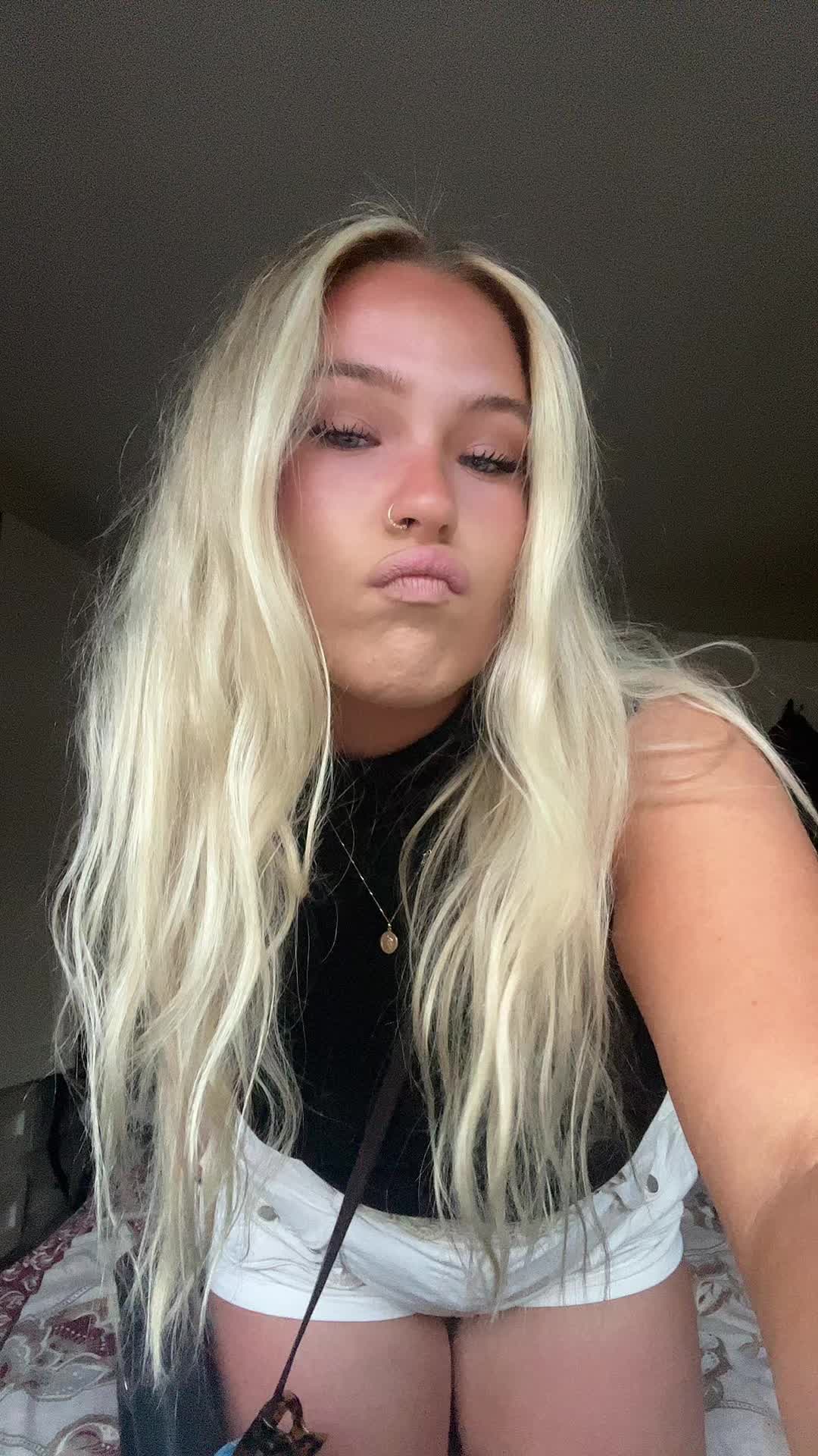 @✧✰ bré ✰✧