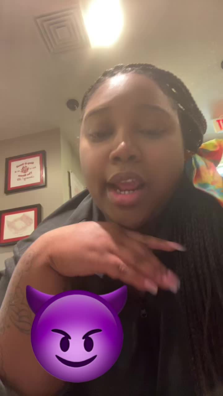 @LolaBunny