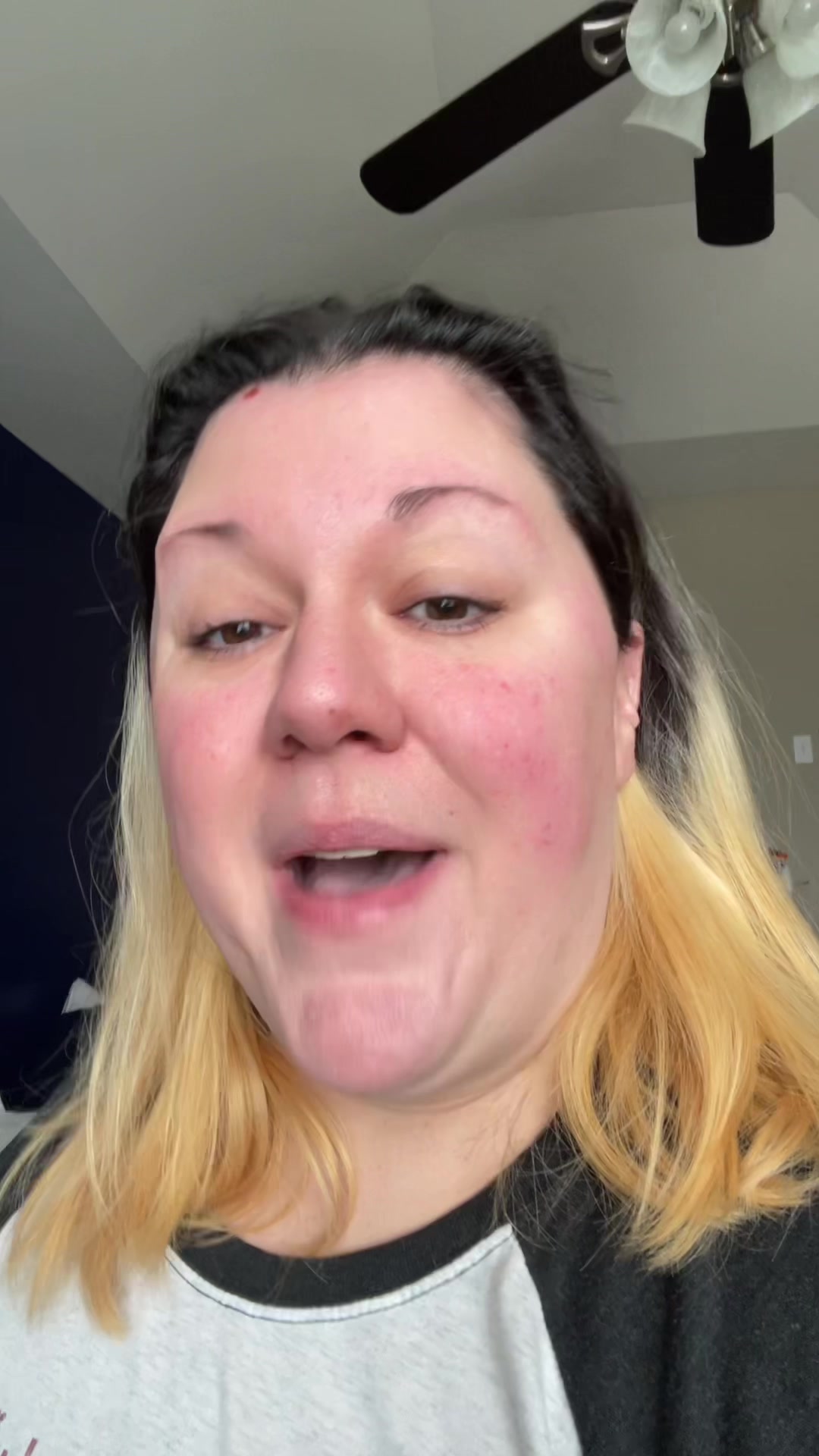 @MombiesPodcast