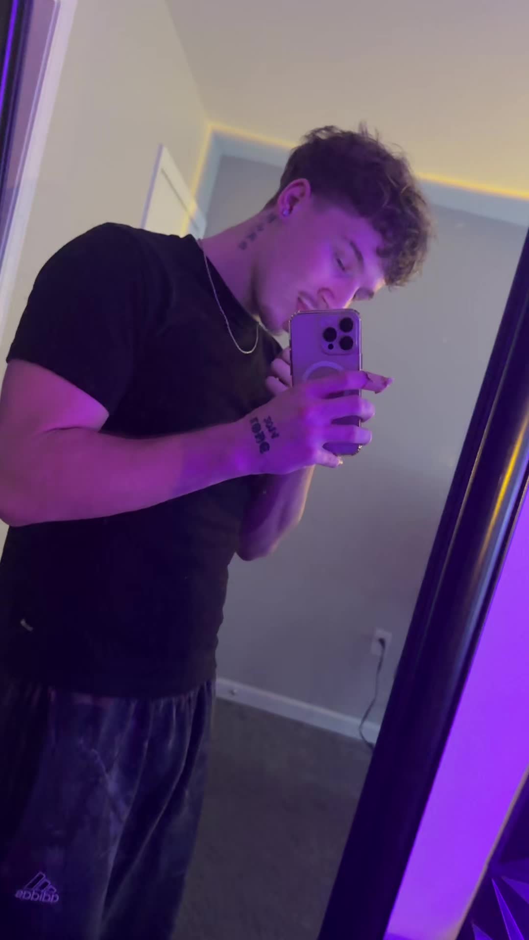 @Tyler👁️🗨️