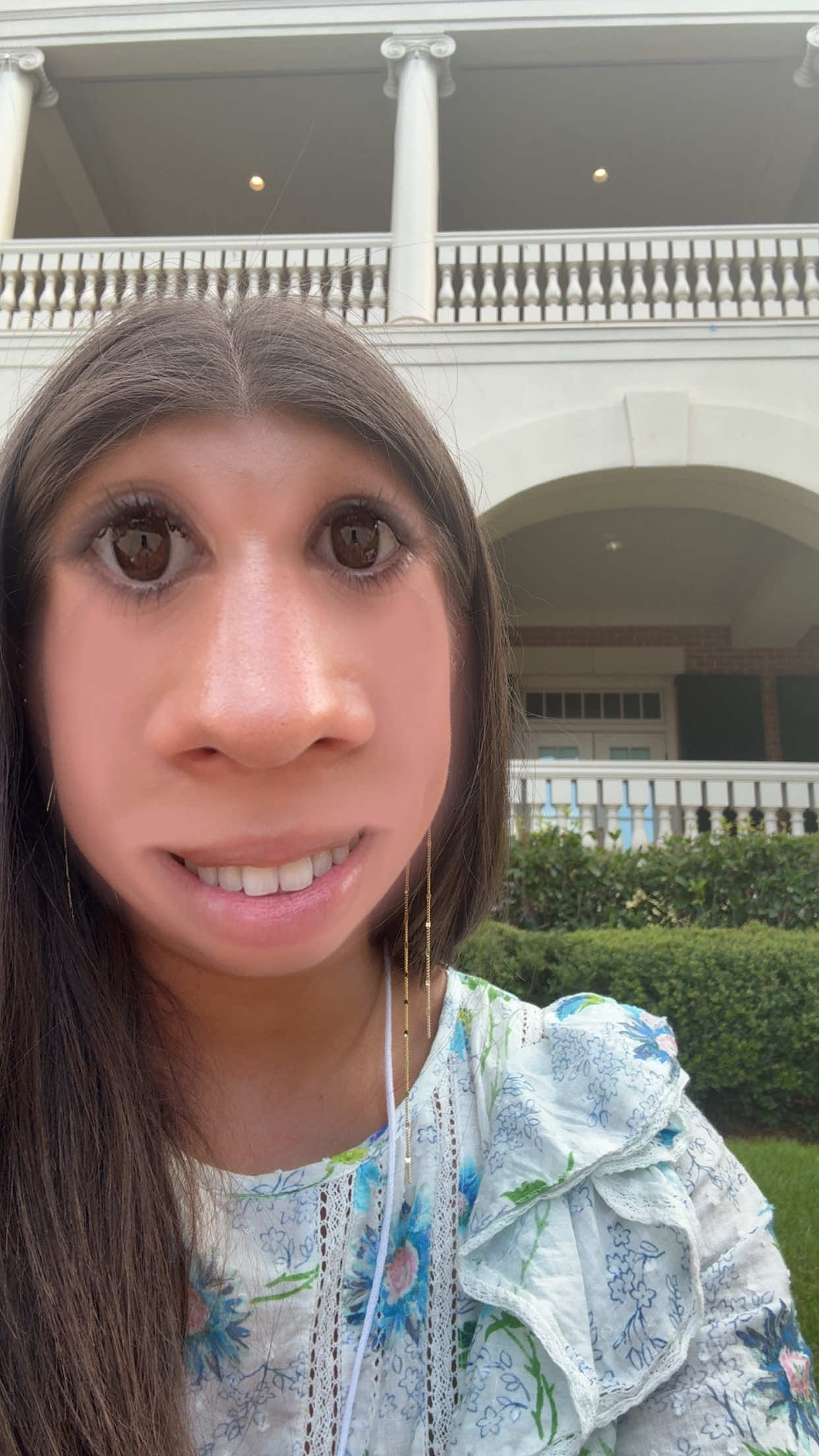 @𝐌𝐞𝐠𝐚𝐧 𝐒𝐚𝐥𝐚𝐳𝐚𝐫