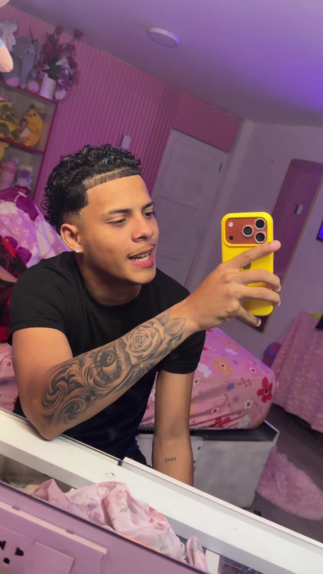 @Soyalejandro