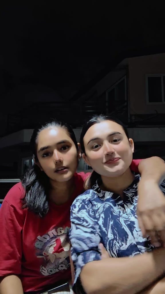 @Ruja🦋🖤
