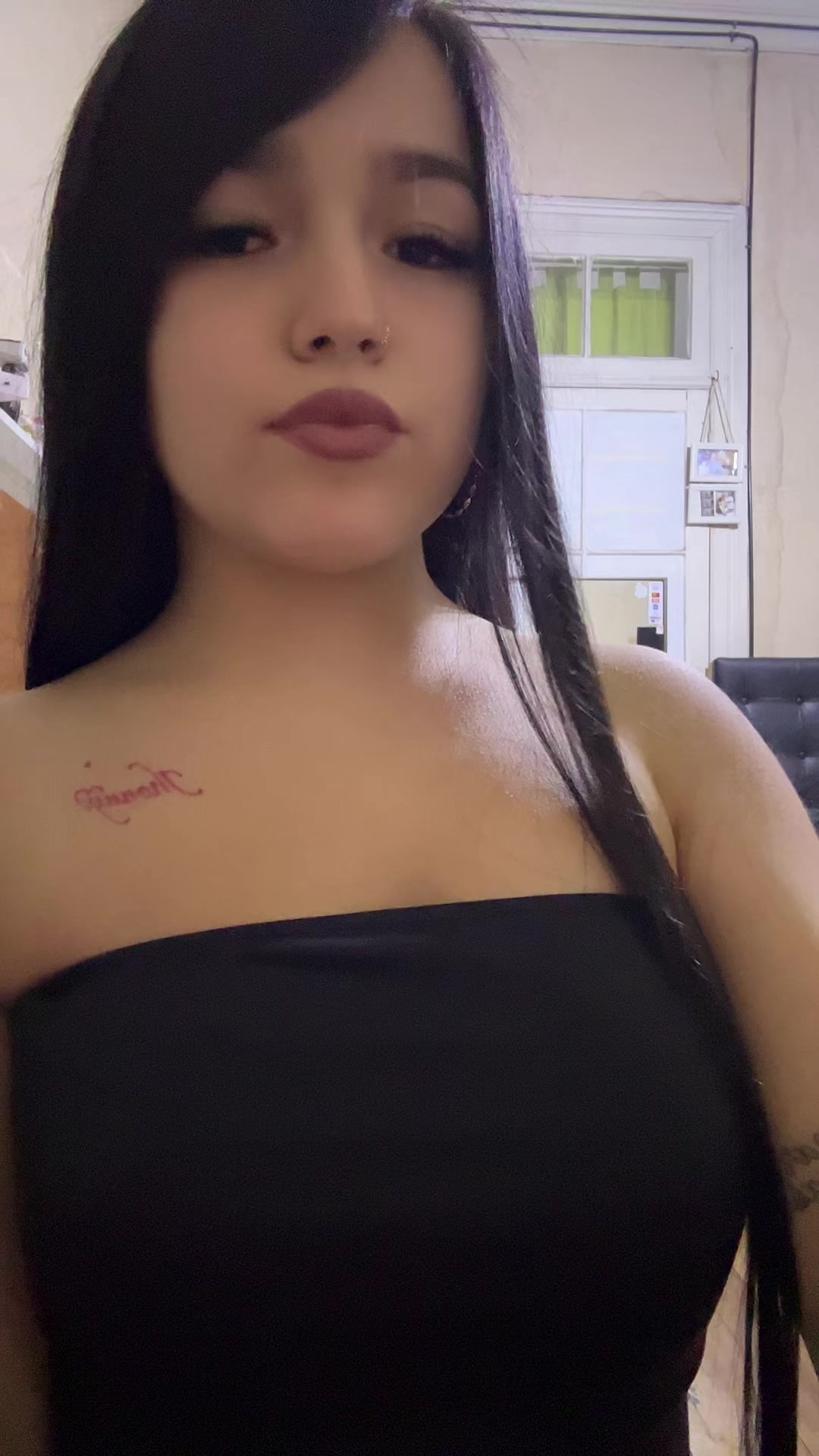 @𝒜𝓃𝓉𝑜𝓃𝑒𝓁𝓁𝒶🐞