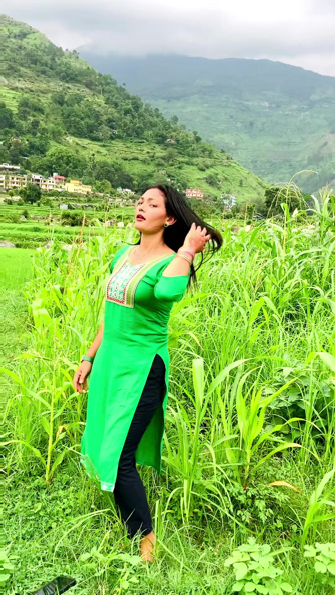 @Ni..Ru😘