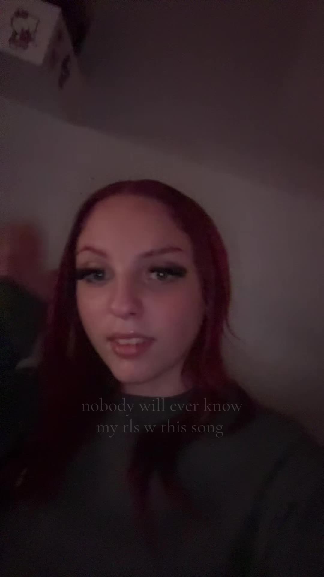 @🫥