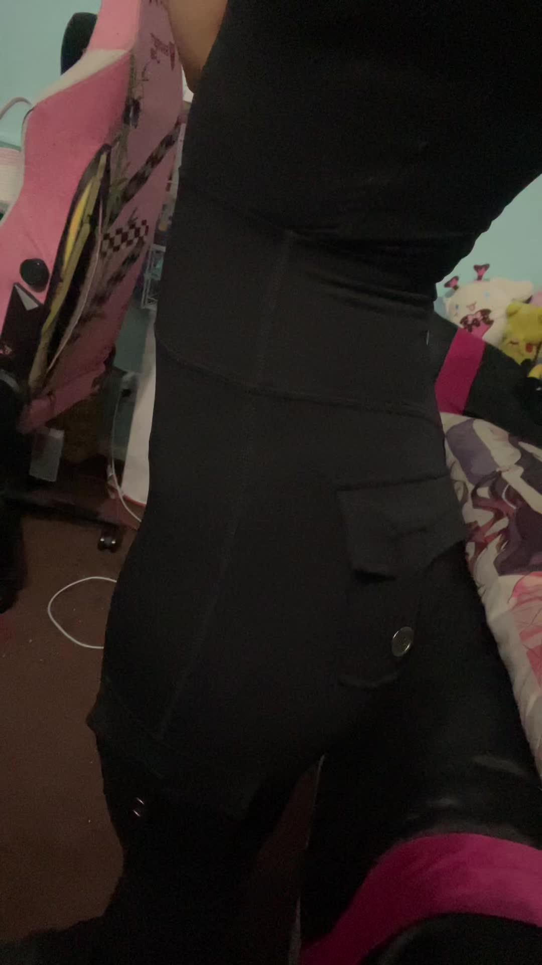 @Tiffani
