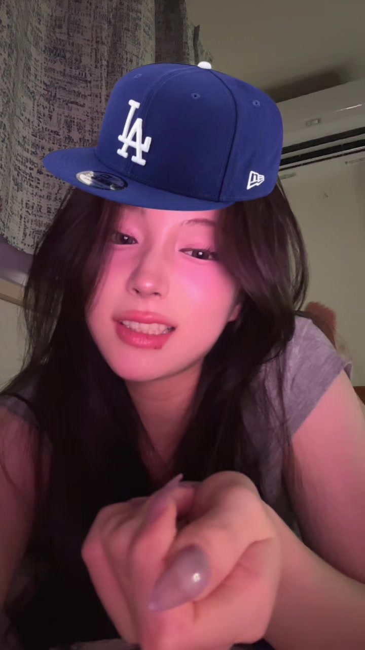 @Mong