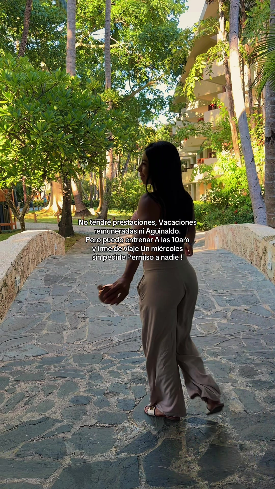 @lillymolinafit