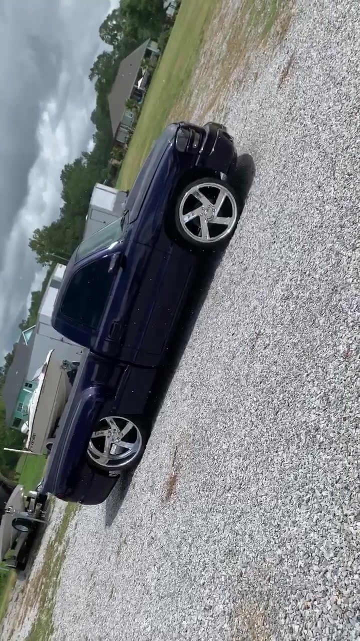 @Jo-El Juneau
