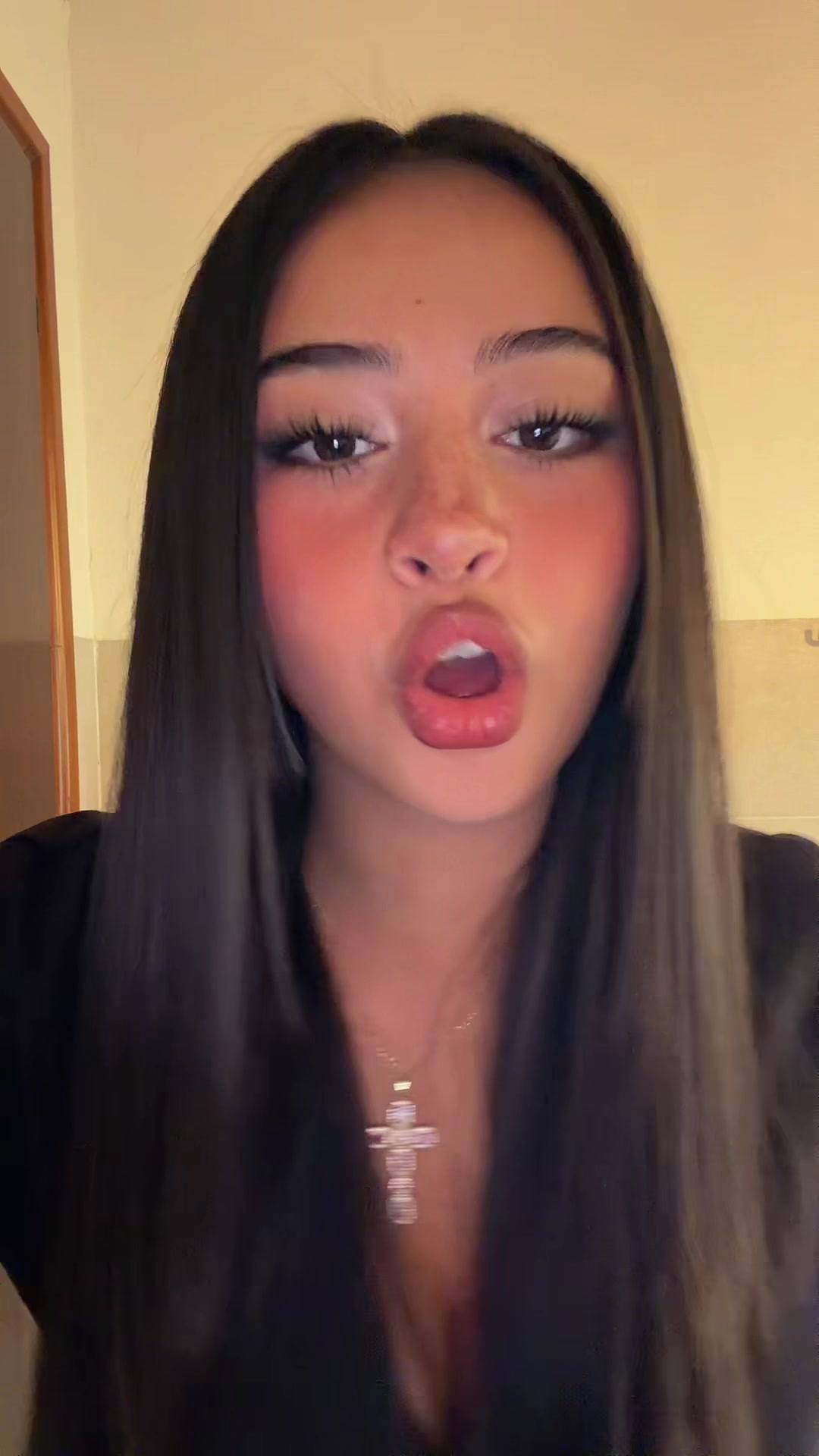 @Pamela ๐ค