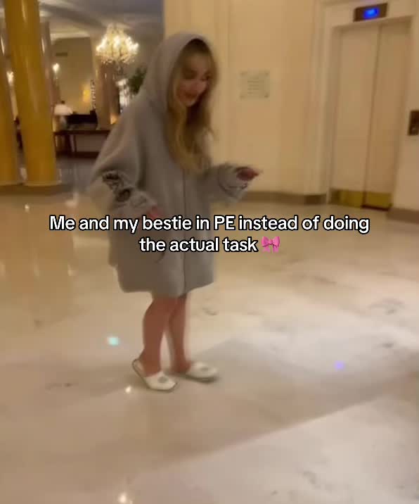@𝓃𝒶𝓃𝒸𝓎🐾
