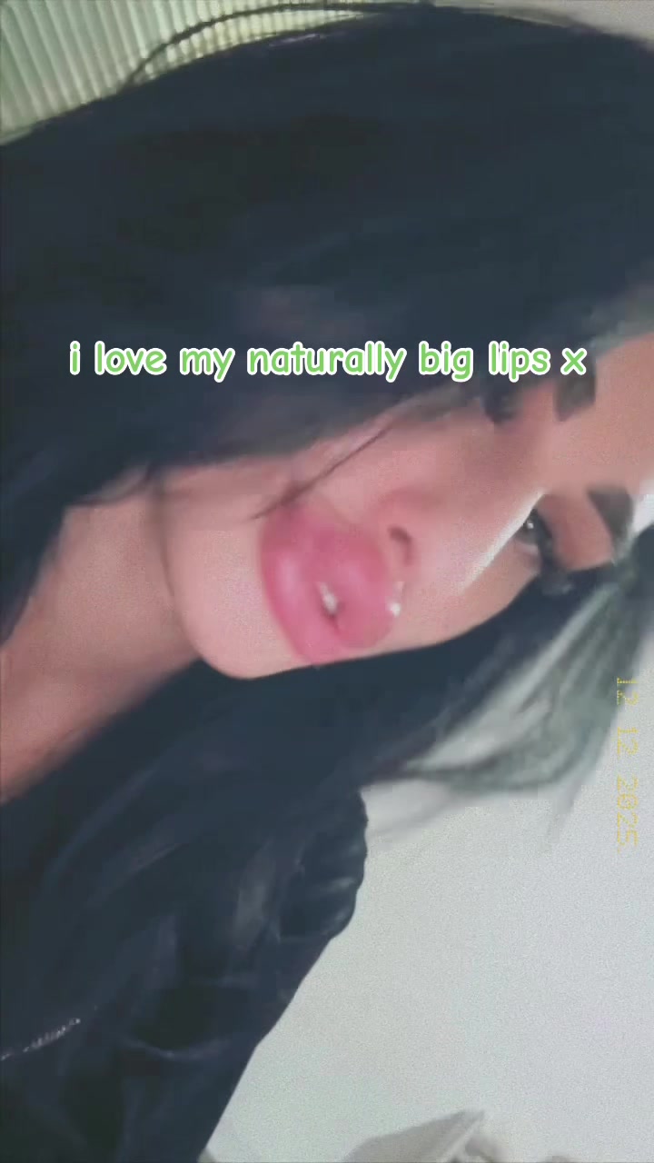 @laariisa27