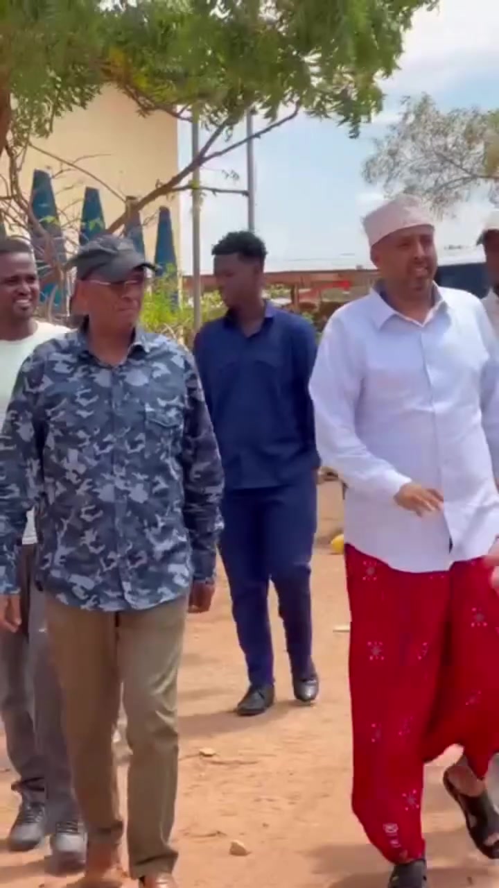 @Mohamed Abdullahi Santur🇸🇴