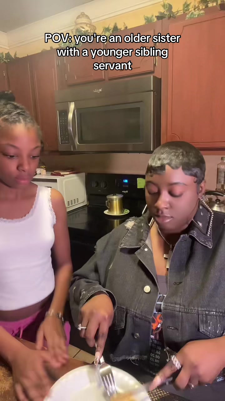 @Actress Shakira Brinae 🦋