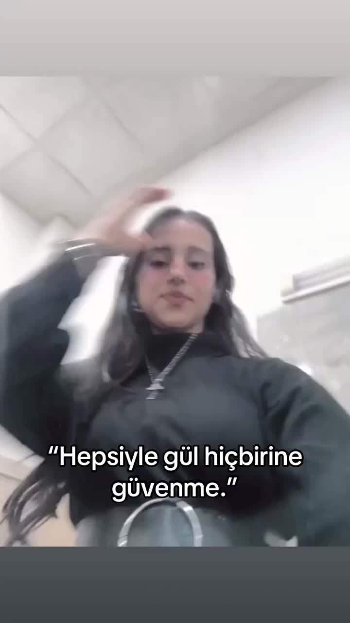 @𝑬'🪬