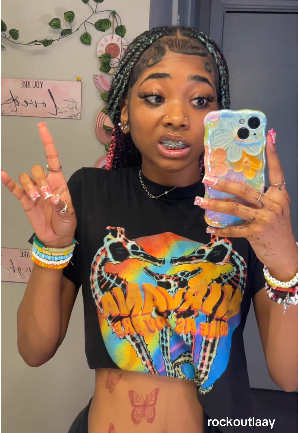 @rockoutlaay
