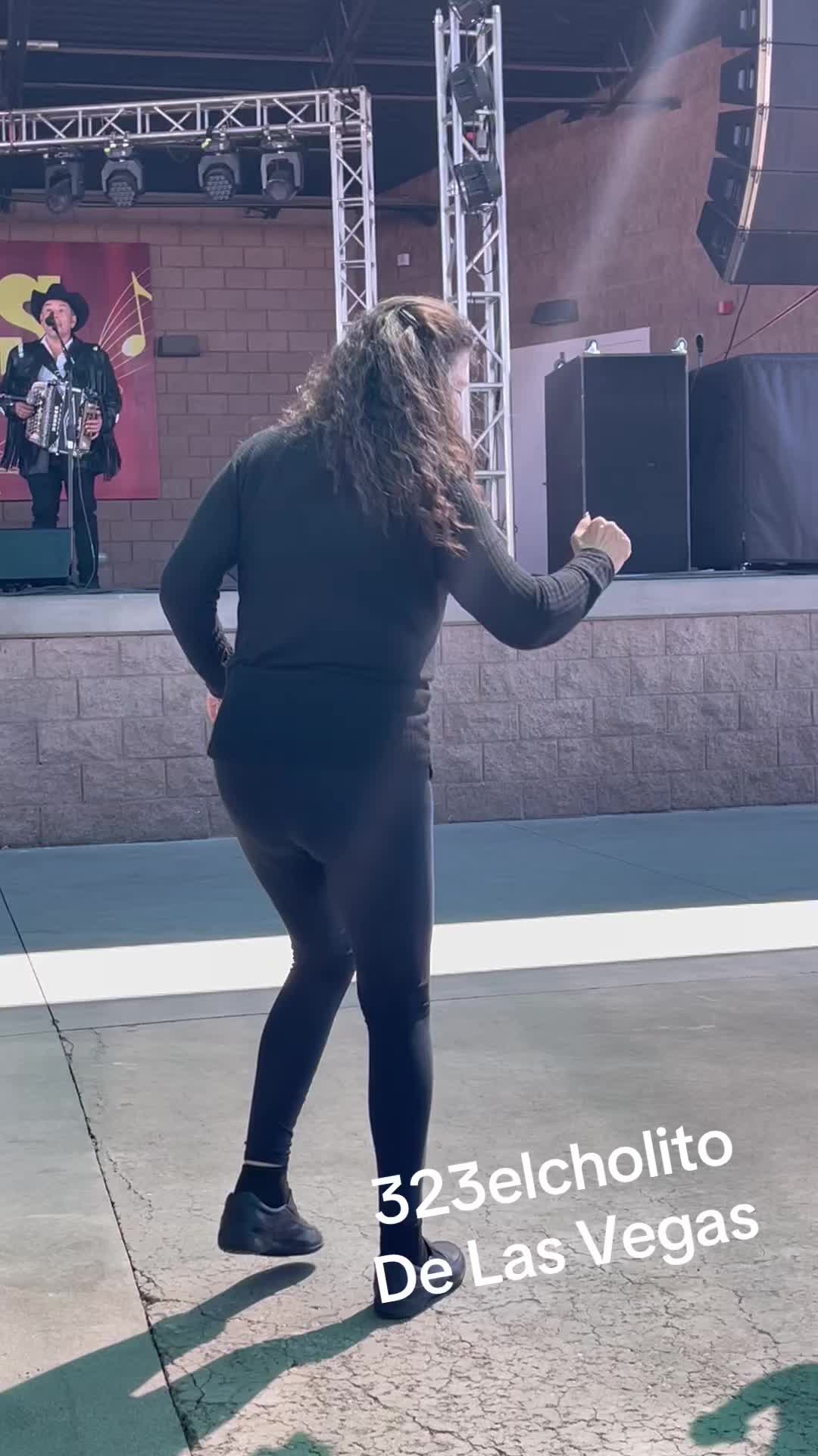 @323elcholito