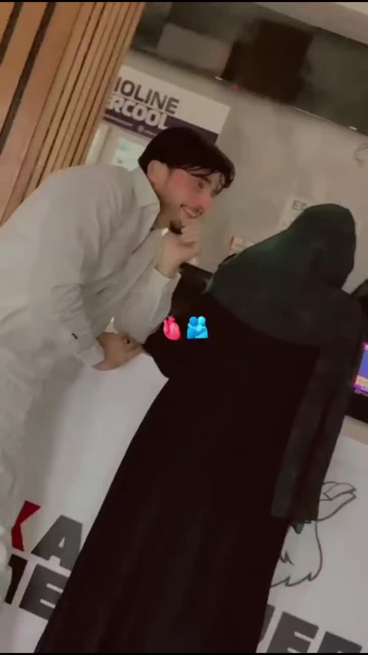@ᵀʰᵃʸ ᶜᵃˡˡ ᵐᵉ ᶜʰⁱᵀᵃ🤫