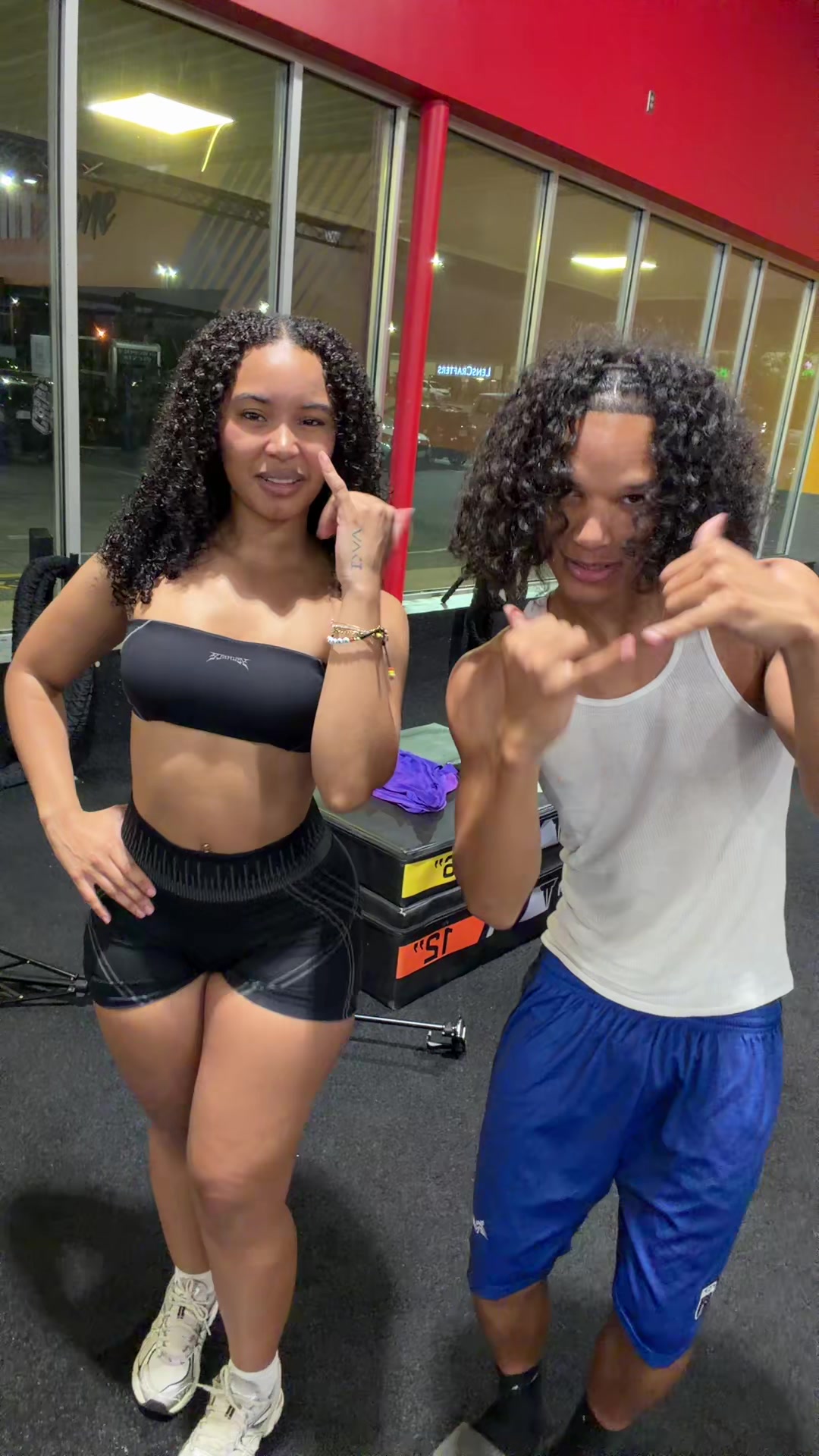 @Ari