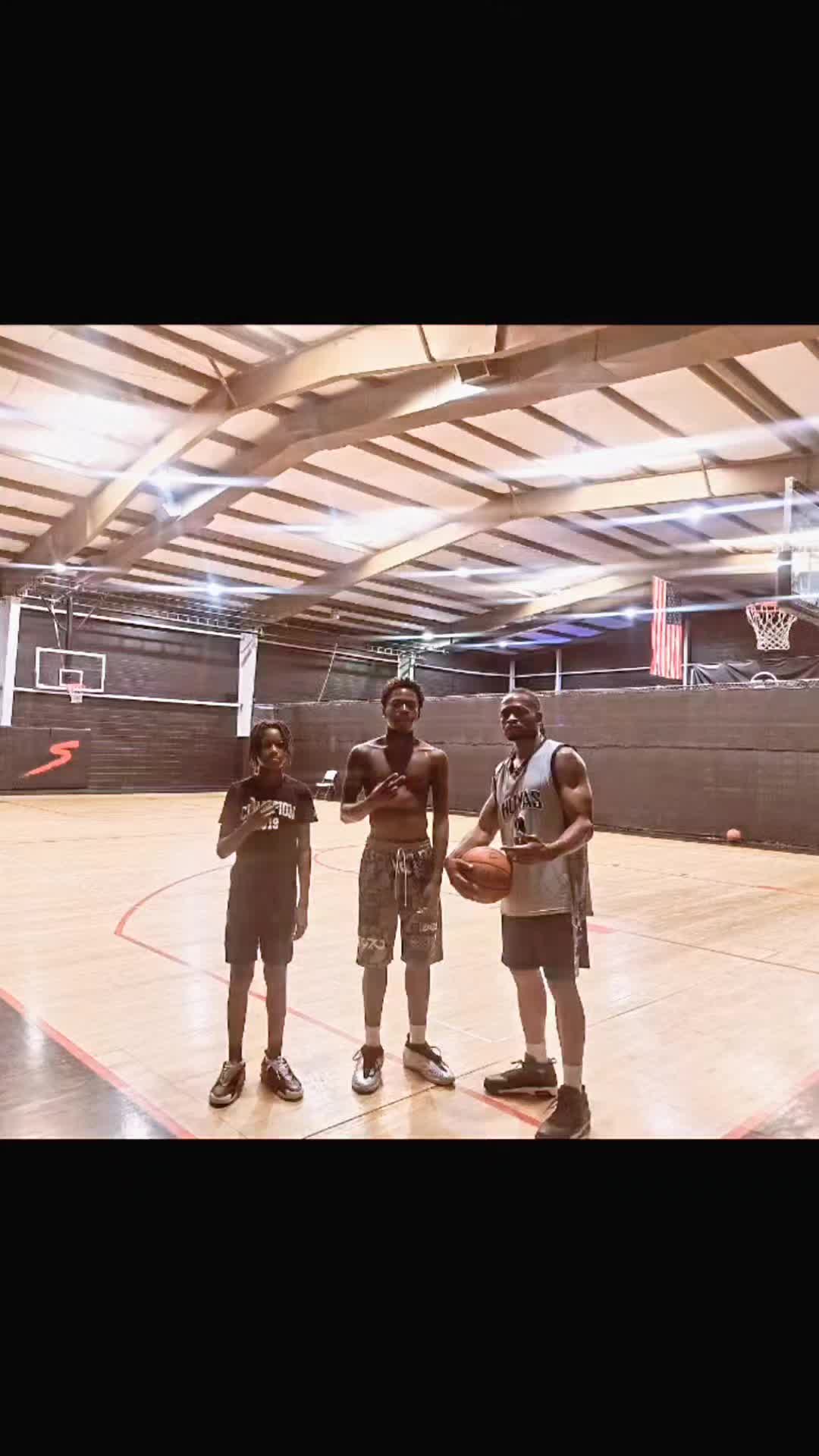 @HoopsHandles