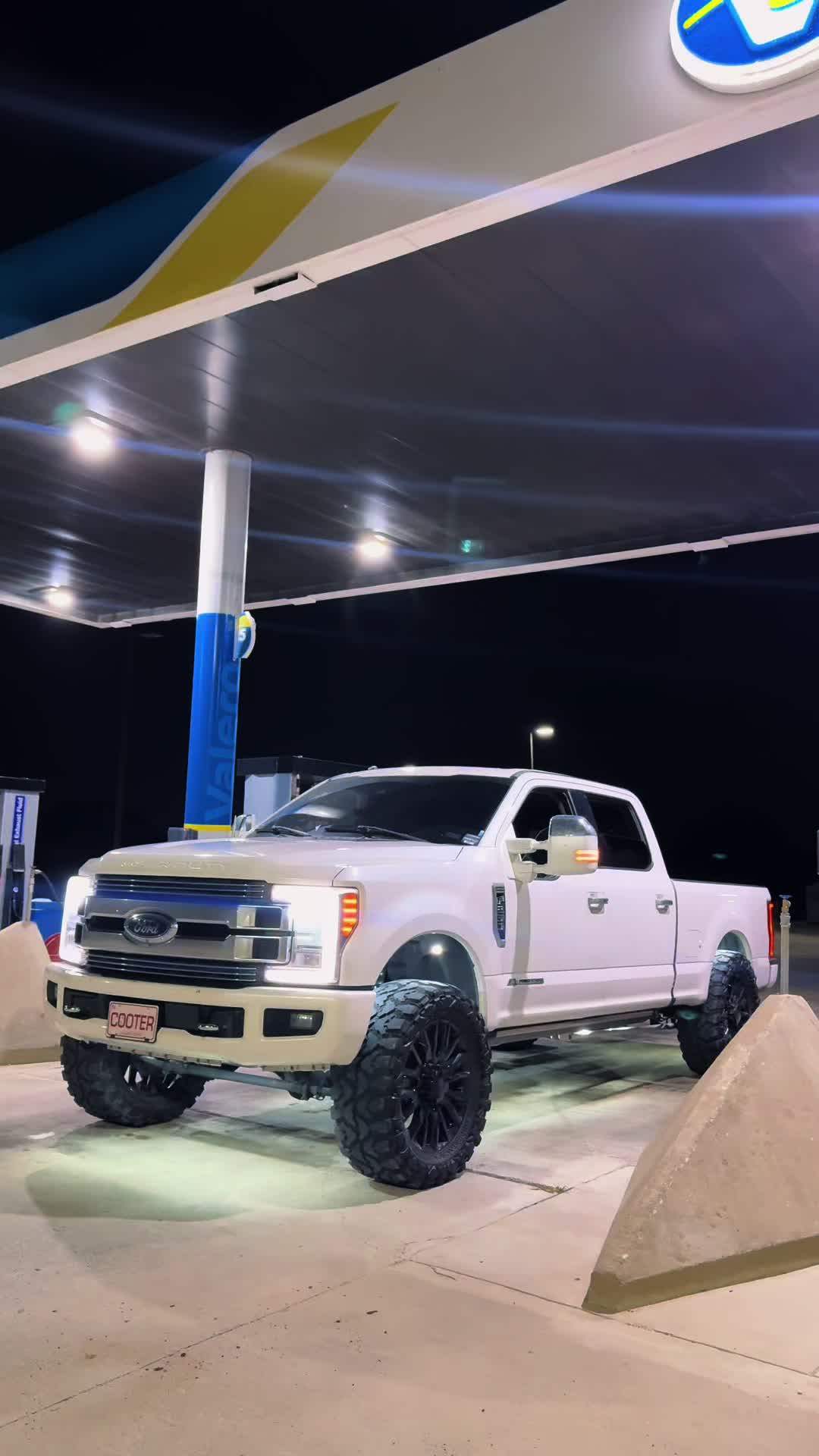 @𝐿𝒾𝓂𝒾𝓉𝑒𝒹𝒫𝒽𝒾𝓁