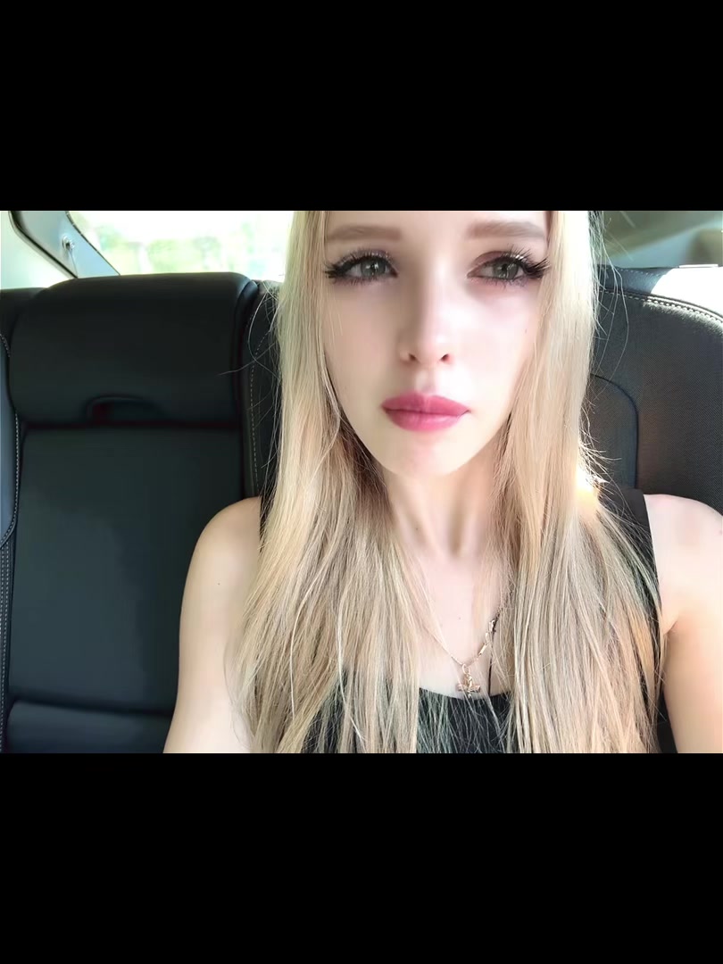 @lili18
