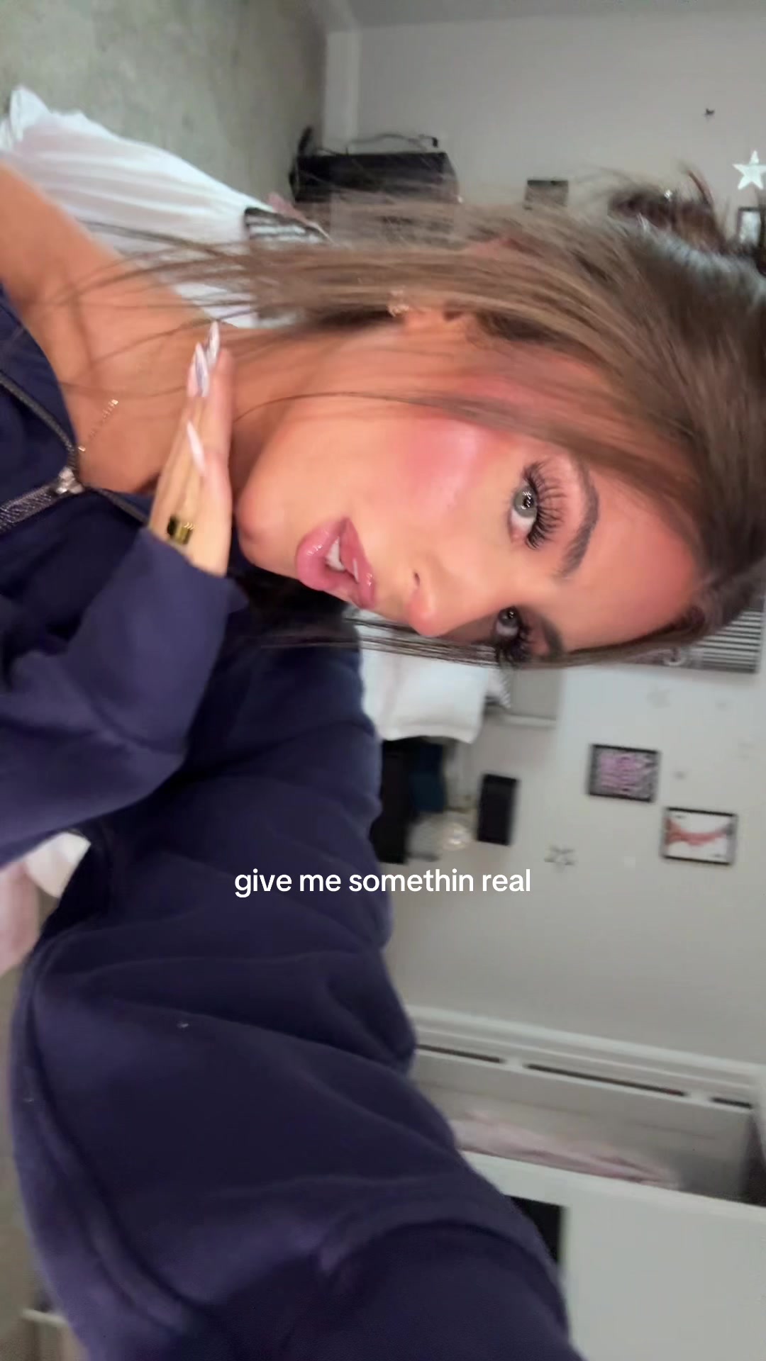 @thelilymaxwell_