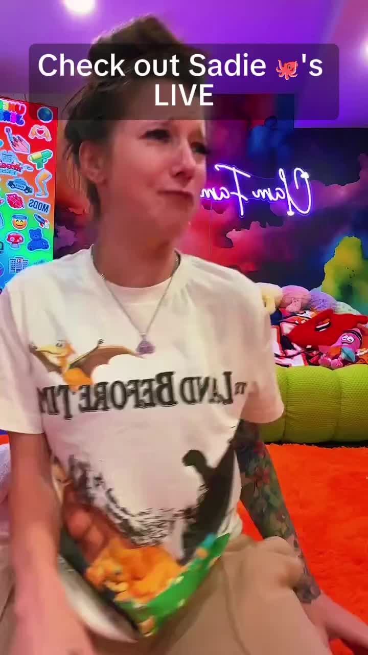 @lauragrassi727🐙 🖤💚💙