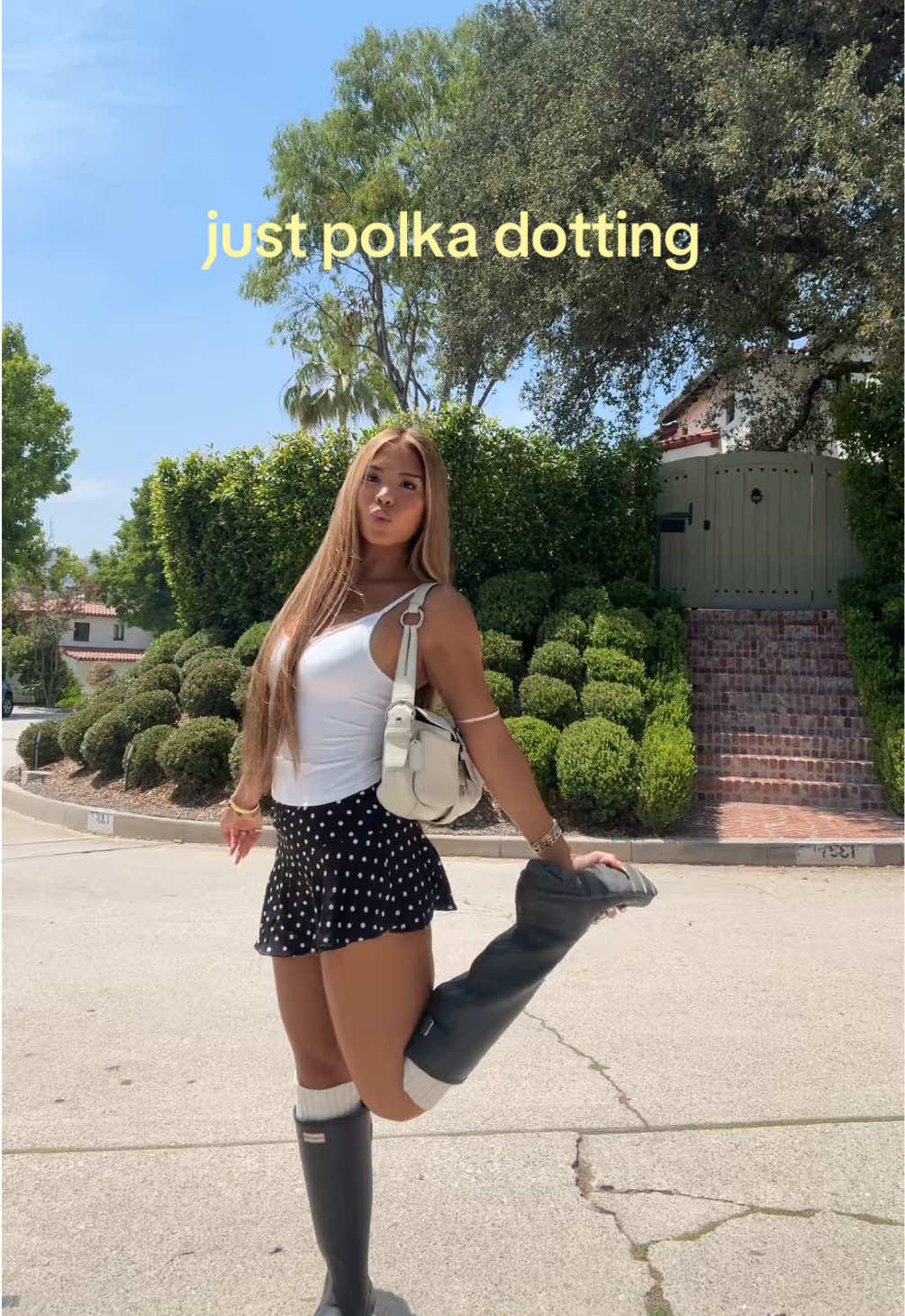 @chuzzyana