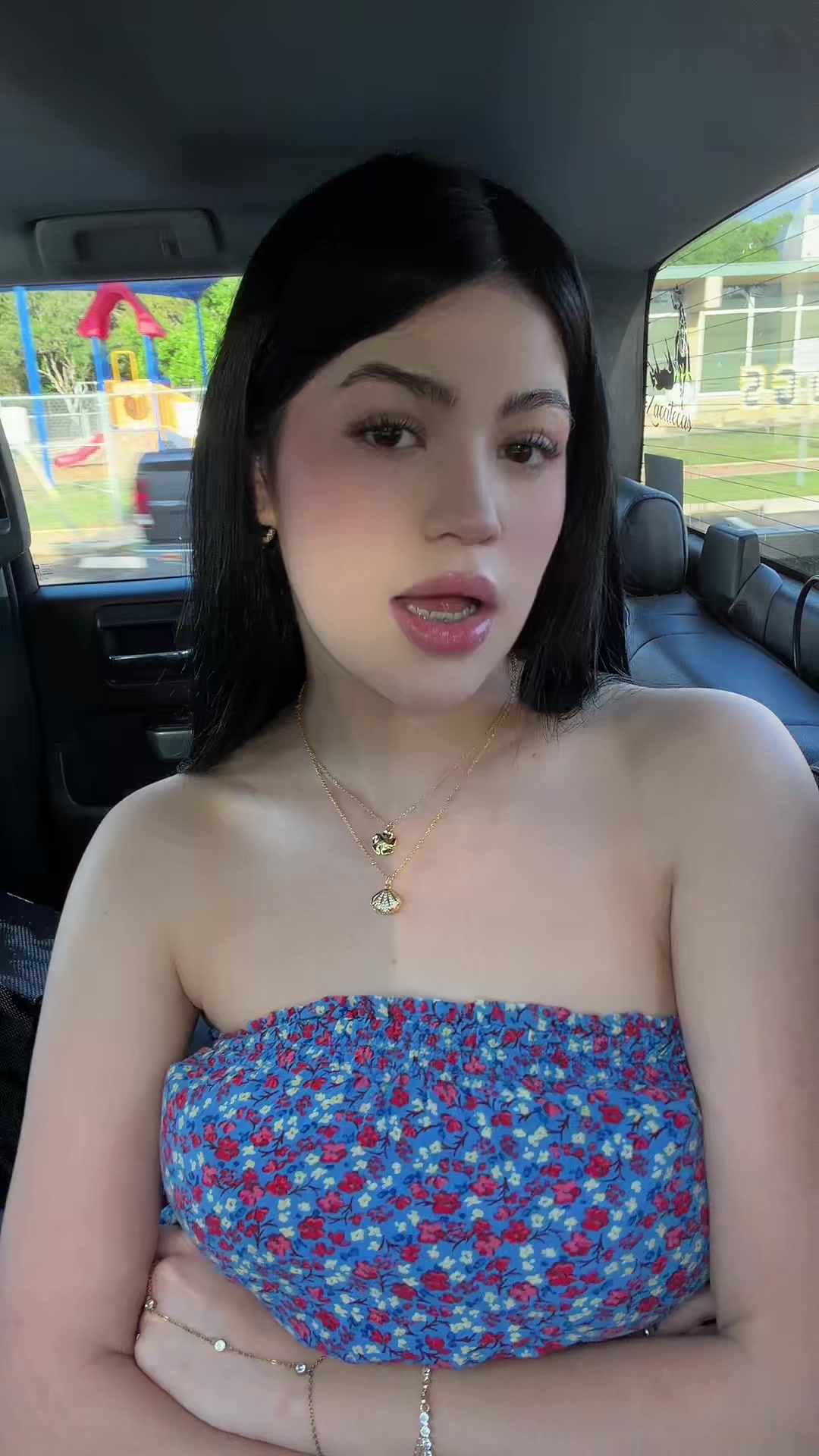 @Kat💫
