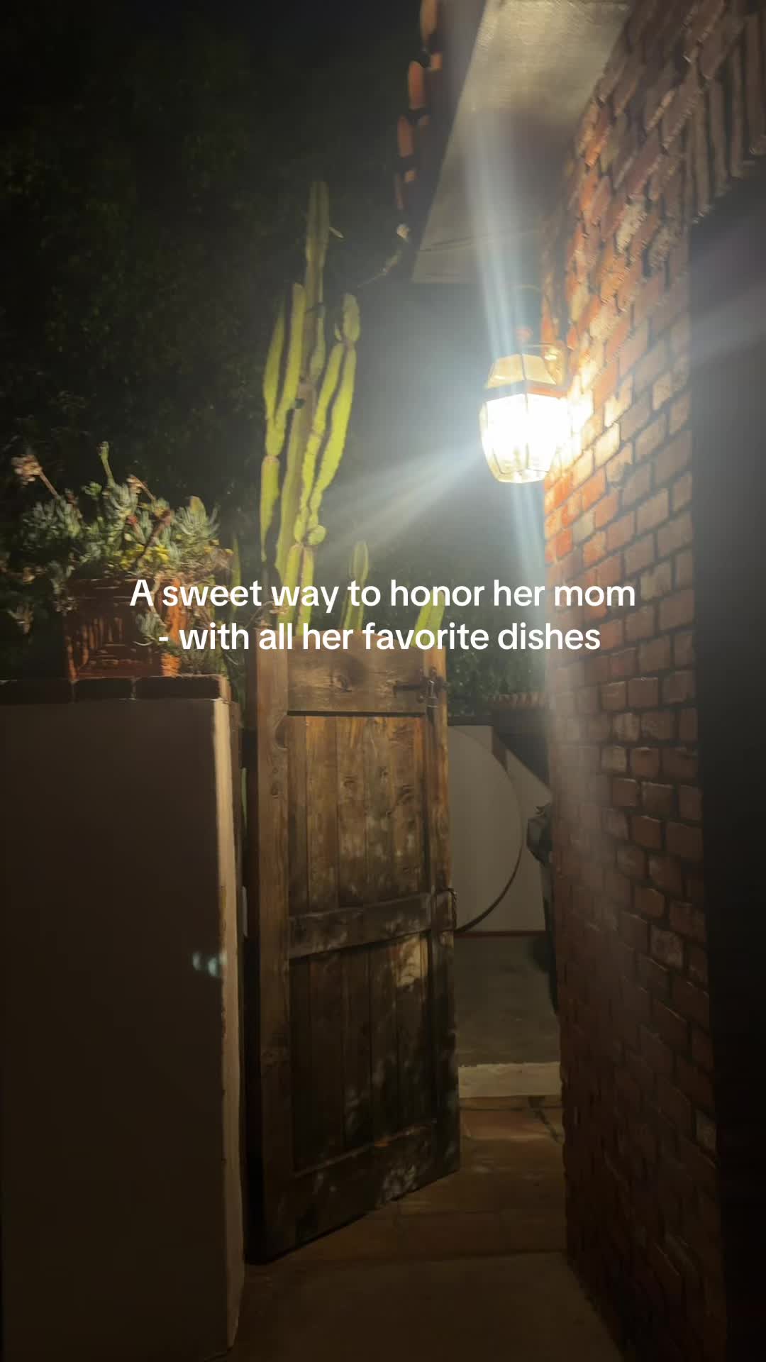@salsasmoleymas
