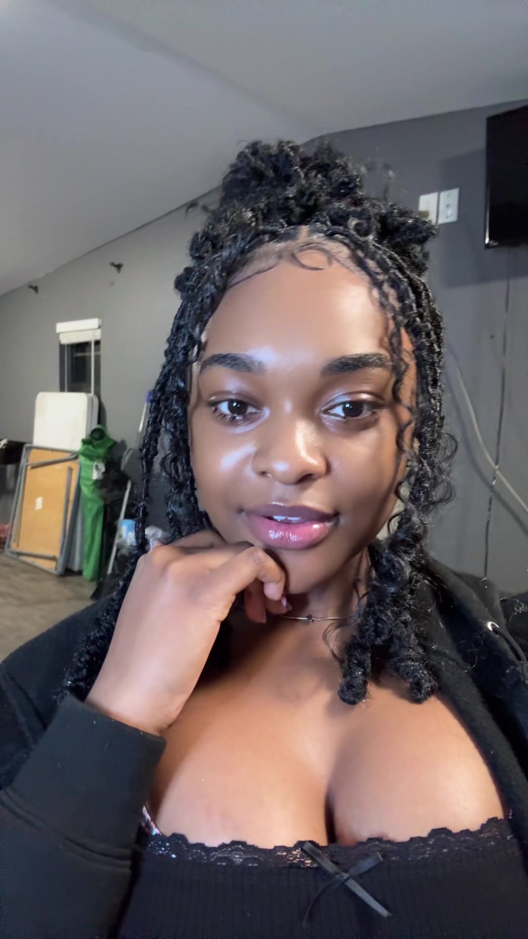 @Nana