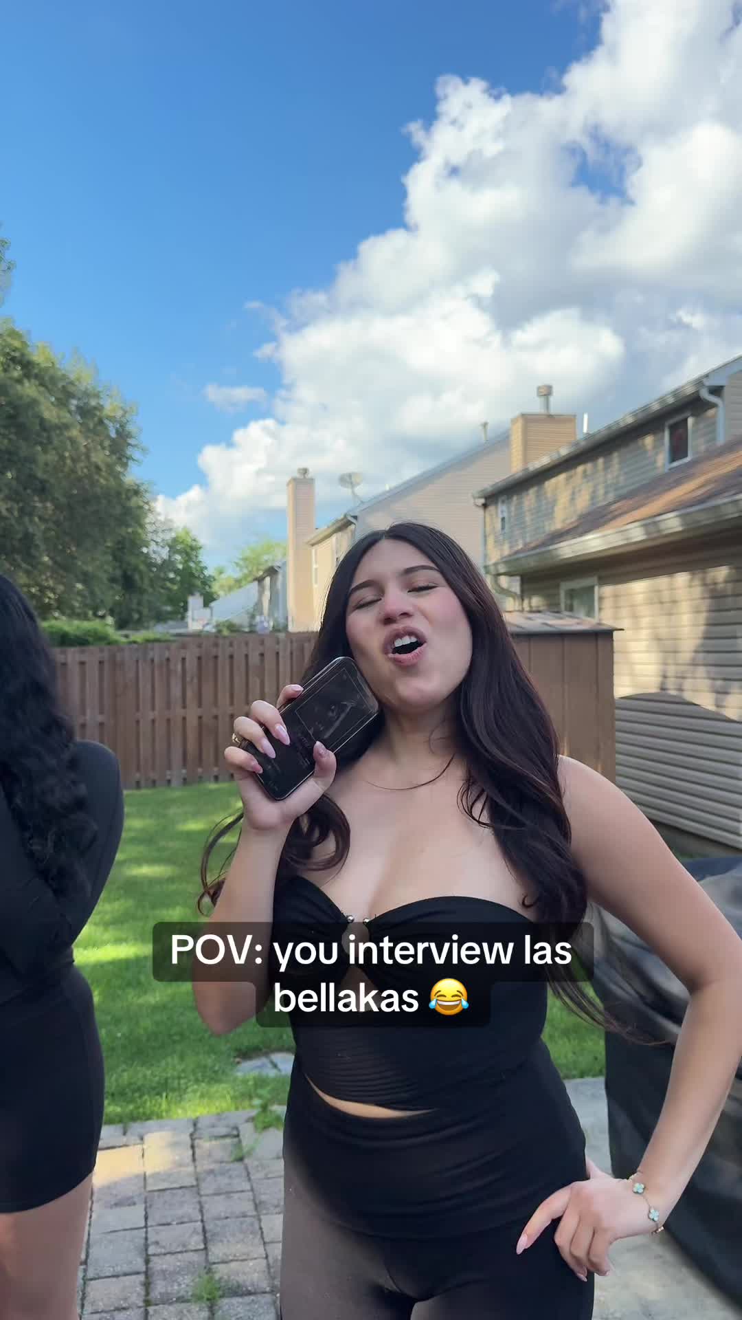@Hermanas&ensp;V