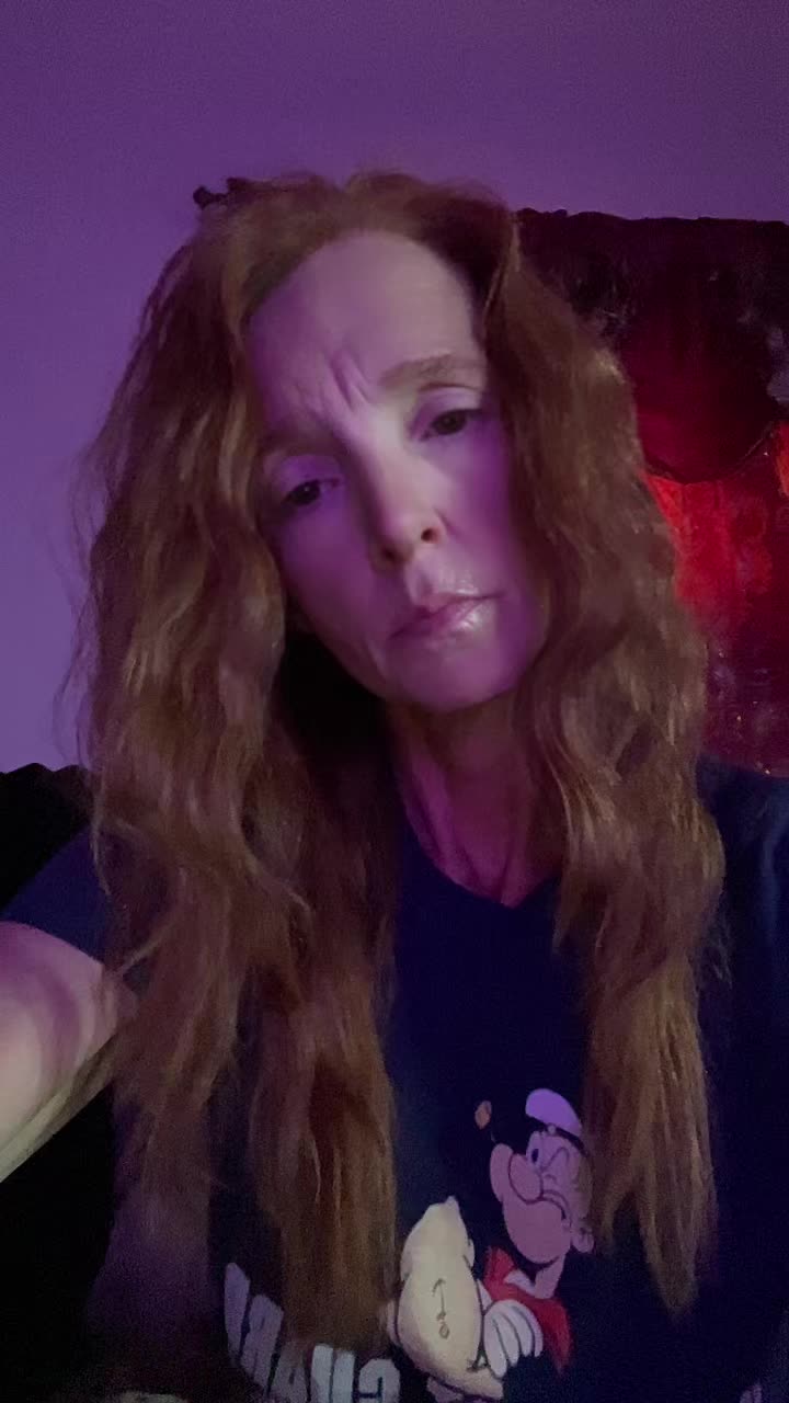 @Leann H. Thatredheadedchick