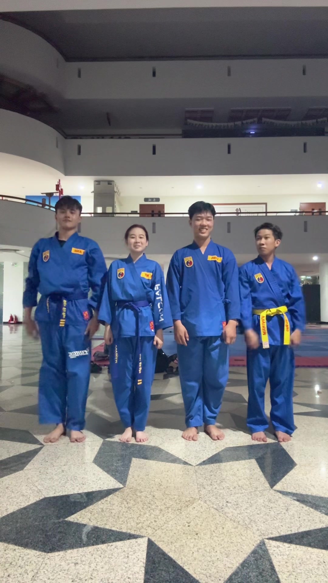 @Nhỏ này đầu đỏ 🔥