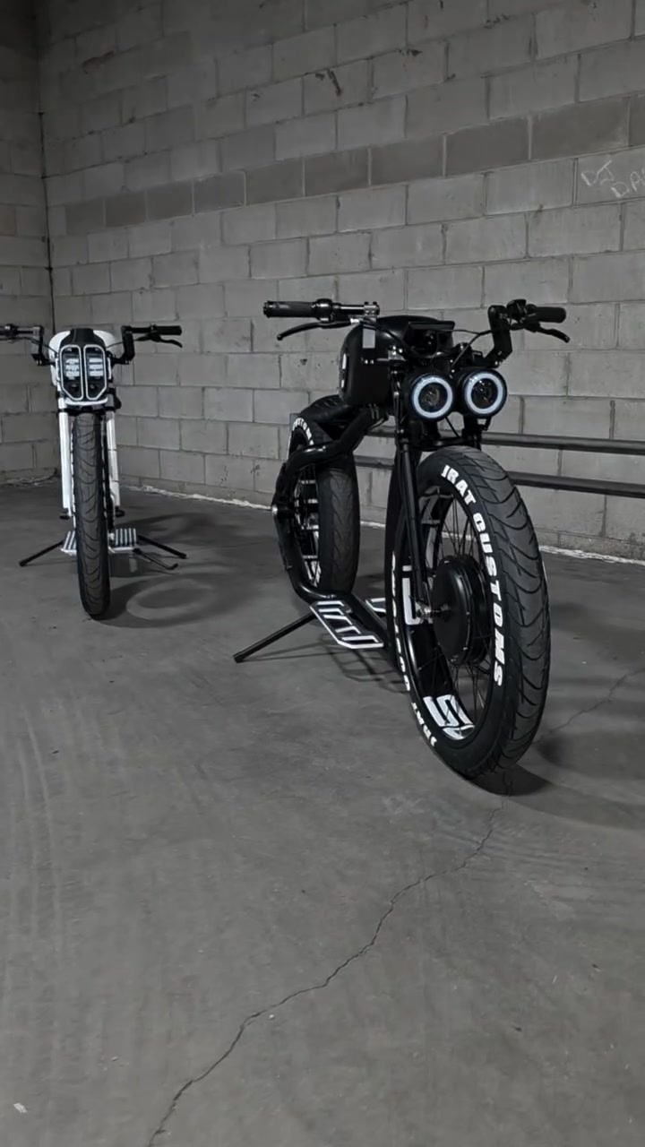 @Jrat Custom E-Bikes
