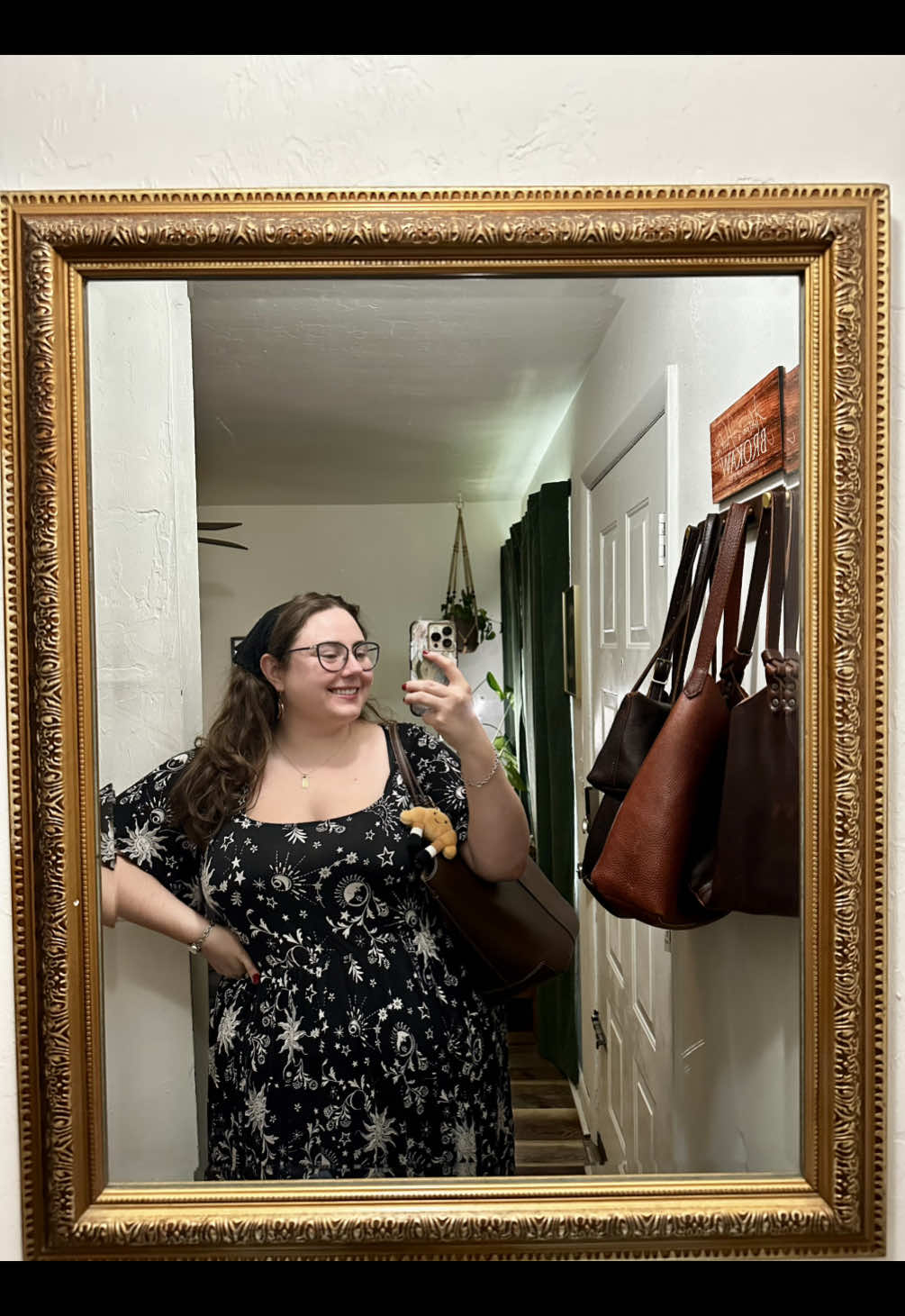 @ash | plus size & cozy vibes ✨
