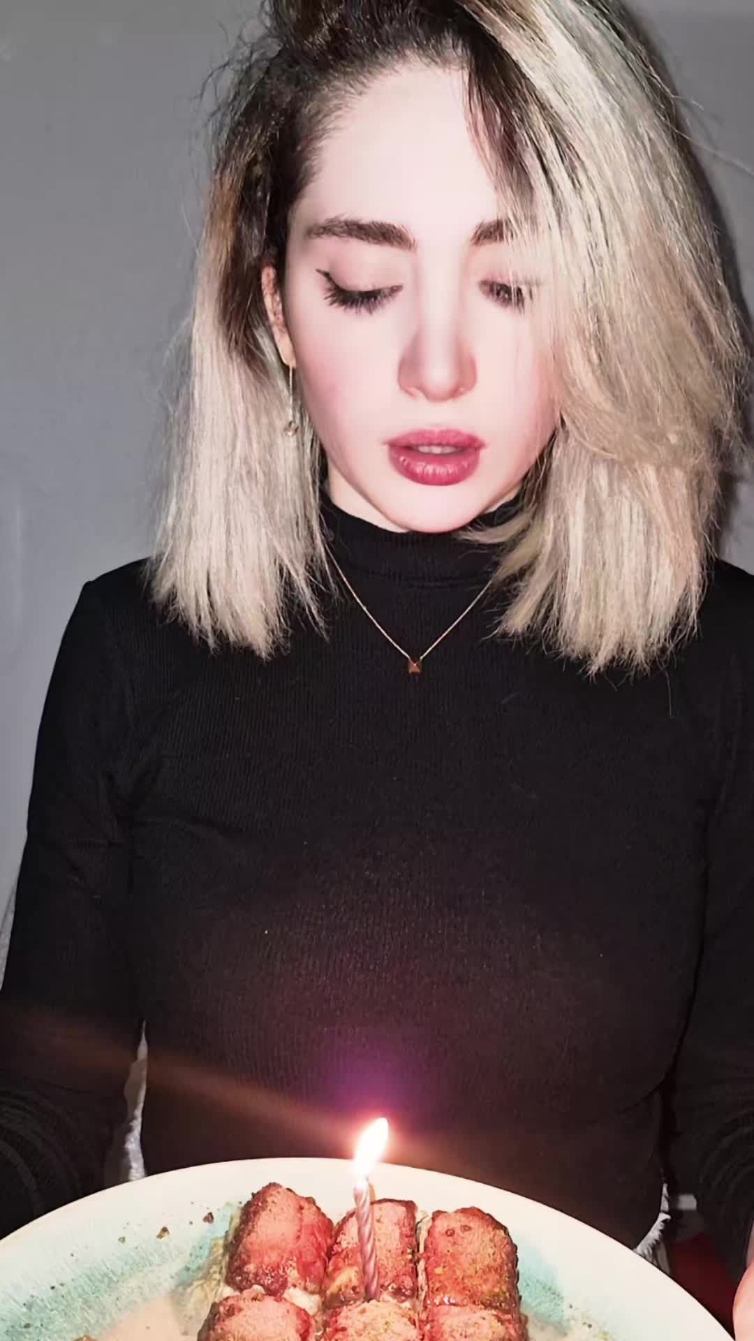 @evildayana