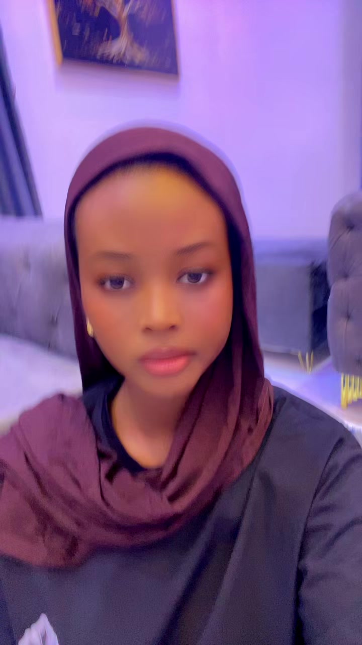 @Ayisha fashion hub 👗✂️🪡🧵