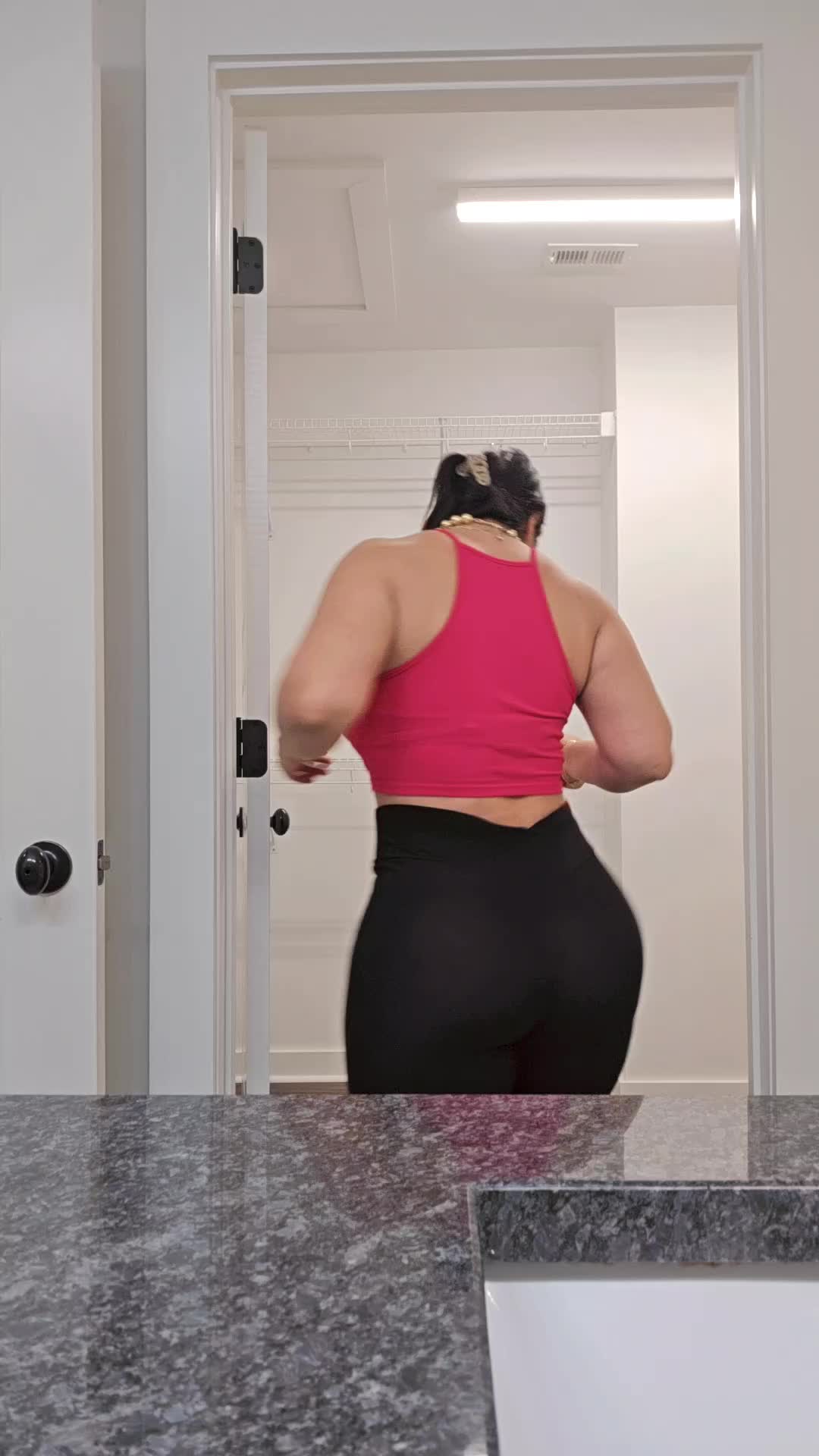 @Vanessa  🦋🇳🇮🇺🇲🦋