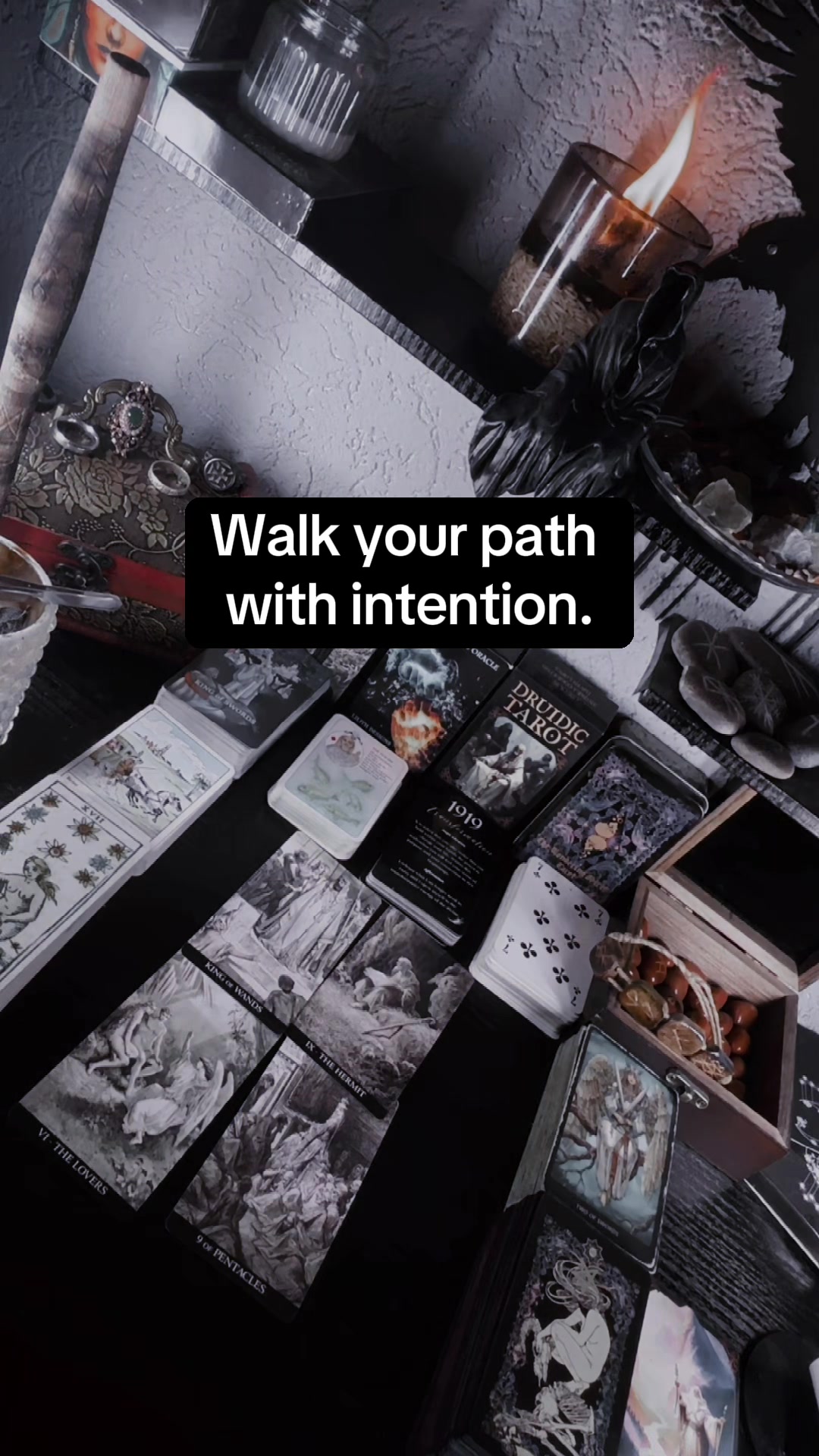 @Nightshade Whispers Tarot