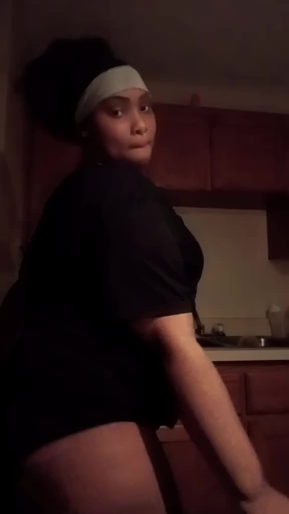 @Babymamawitafat🍑💦 thighs